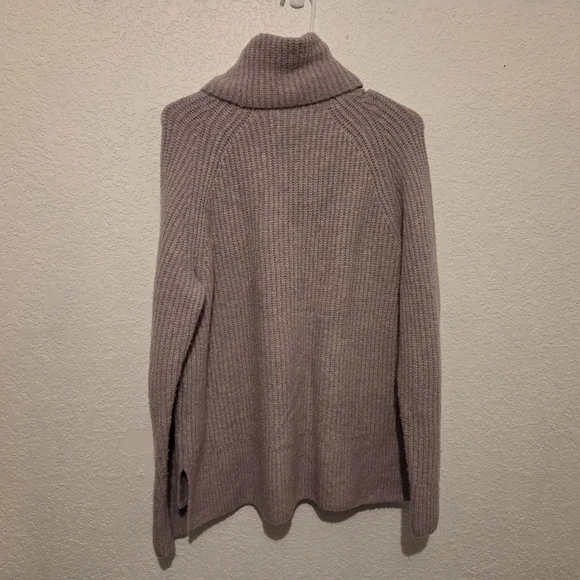 Madewell Lavender Turtleneck Sweater Size - M - Picture 5 of 7